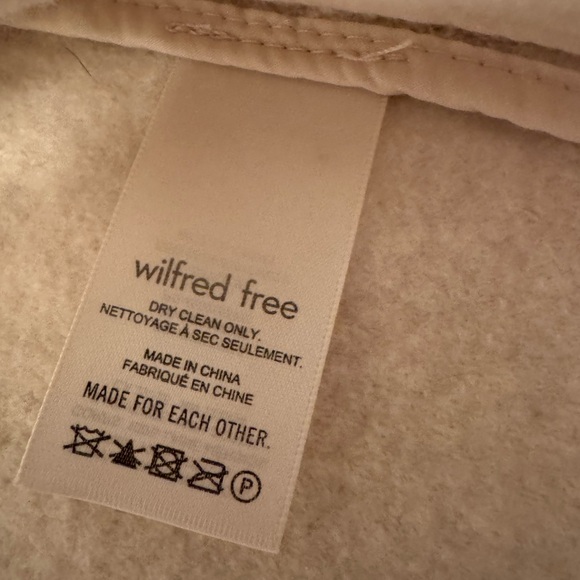 Aritzia Wilfred in Cream Oatmeal “Autumn Shirt Jacket” size Large - Picture 6 of 6